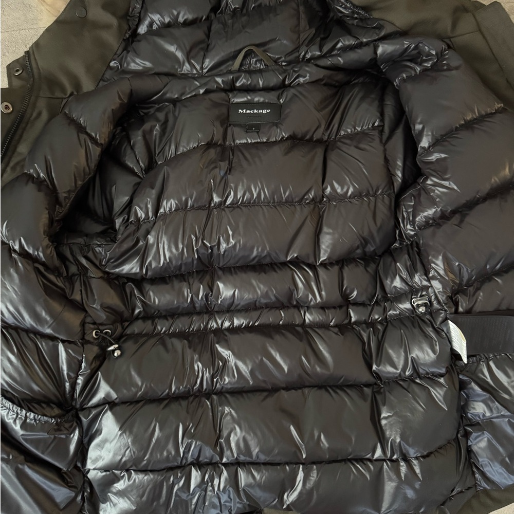 Mackage Girl down jacket. Size 8 - Picture 6 of 14